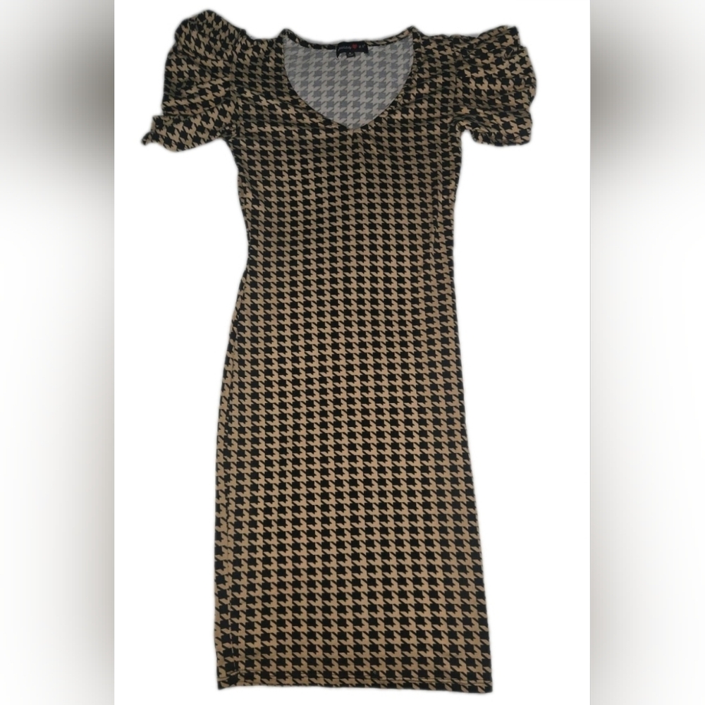 Absolutely Love It, Black and Tan Houndstooth Midi Dress Size S